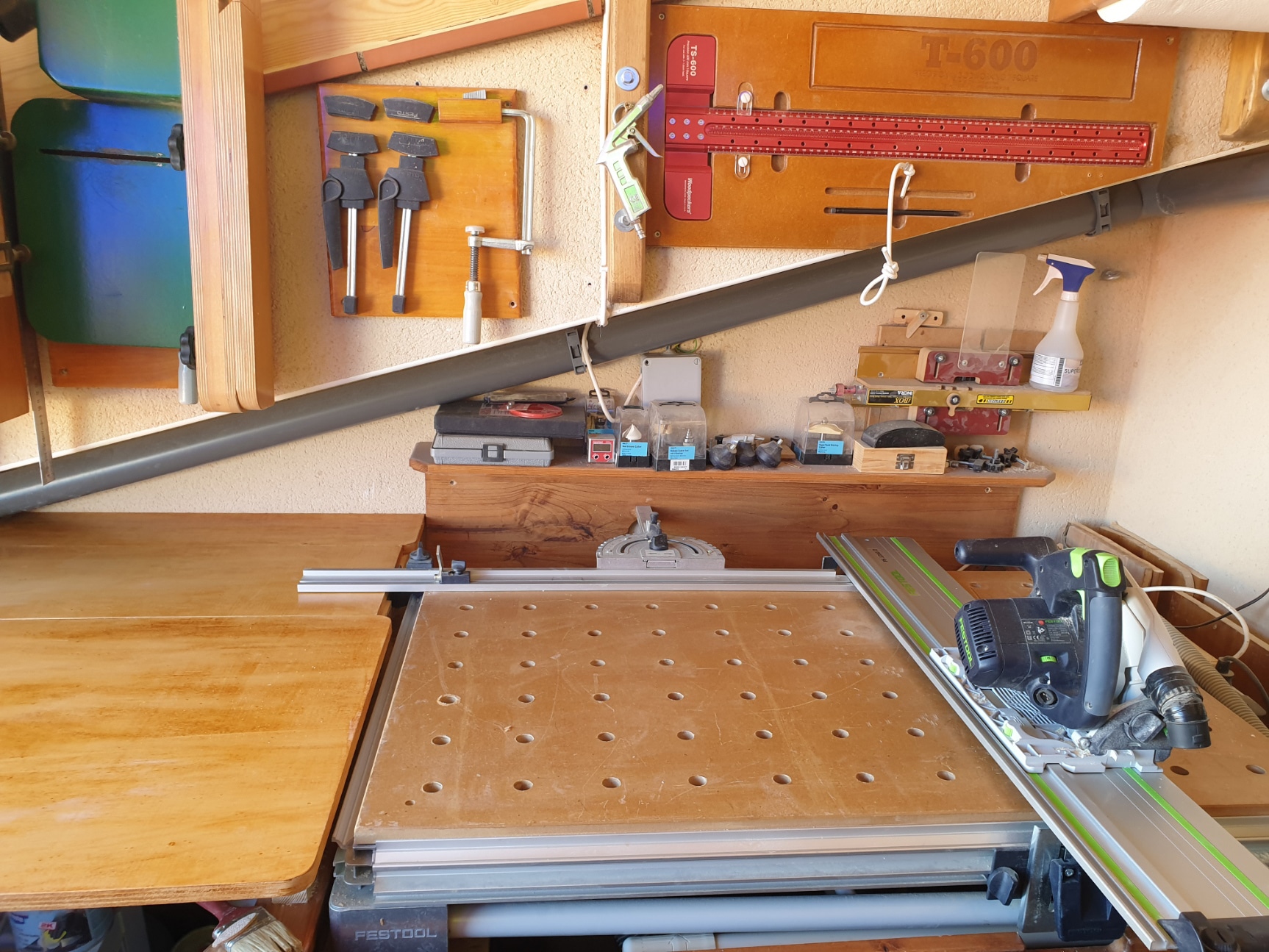 Cutting Bench cutting bench